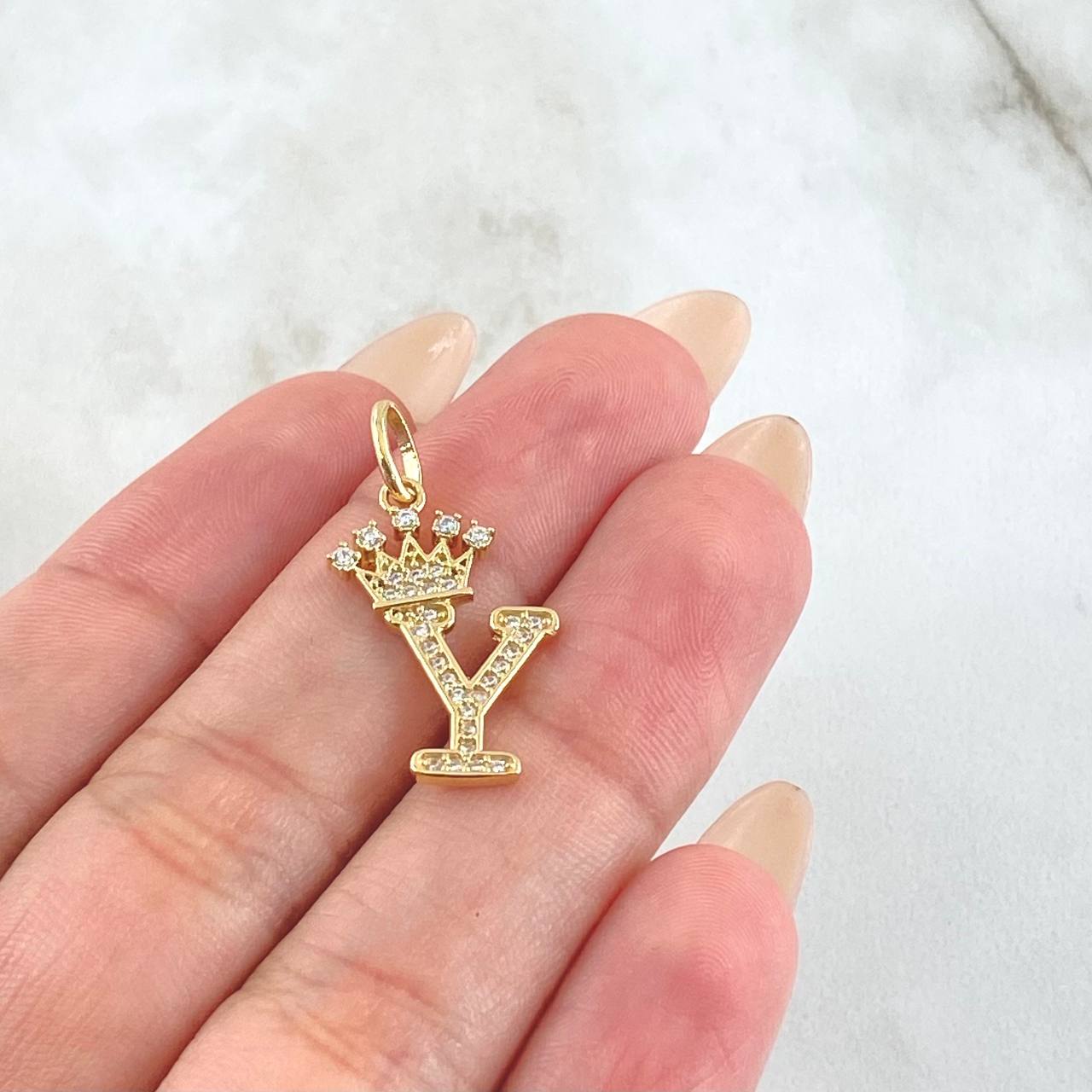 Dije Letra Y Corona 1.6gr / 2.7cm / Oro Amarillo 18K *