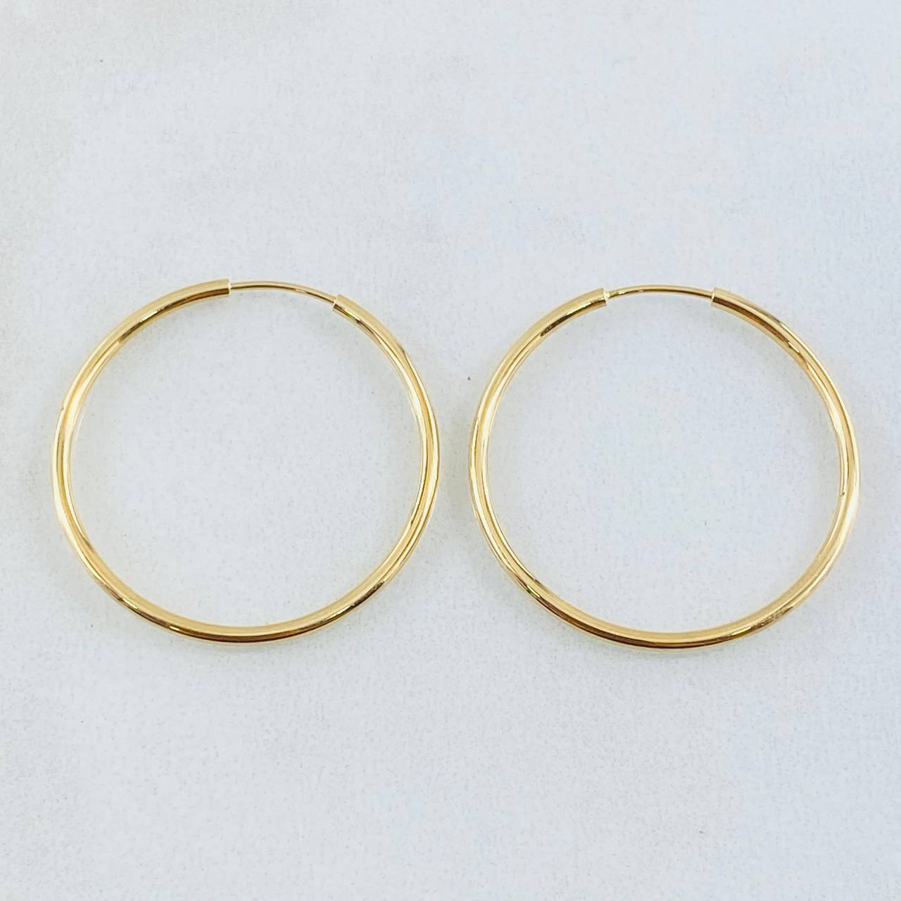 Candongas Aro Liso 1.25gr / 2.5cm / Oro Amarillo 18K