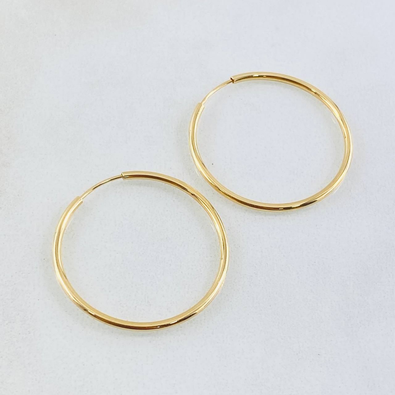 Candongas Aro Liso 1.25gr / 2.5cm / Oro Amarillo 18K
