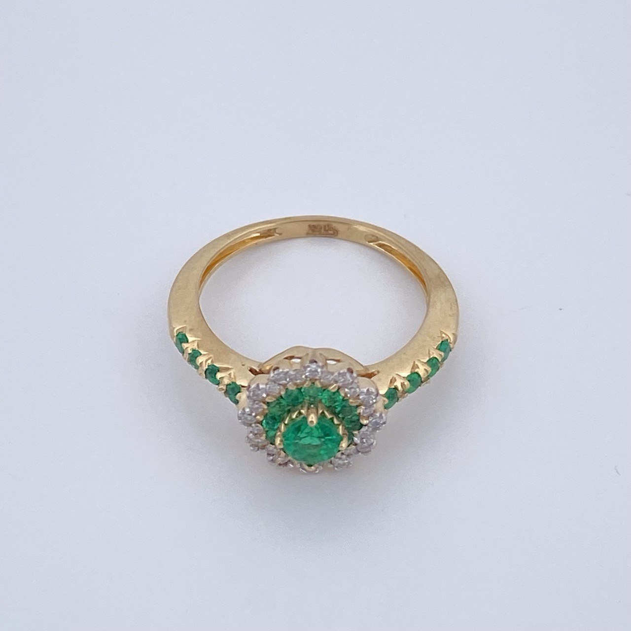 Anillo Esmeraldas 3.85gr / T6 1/4 / / Dos Oros Amarillo Blanco 18K &