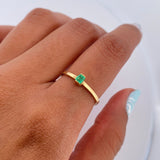 Anillo Solitario Esmeralda 1.5gr / T5 3/4 / Oro Amarillo 18K &