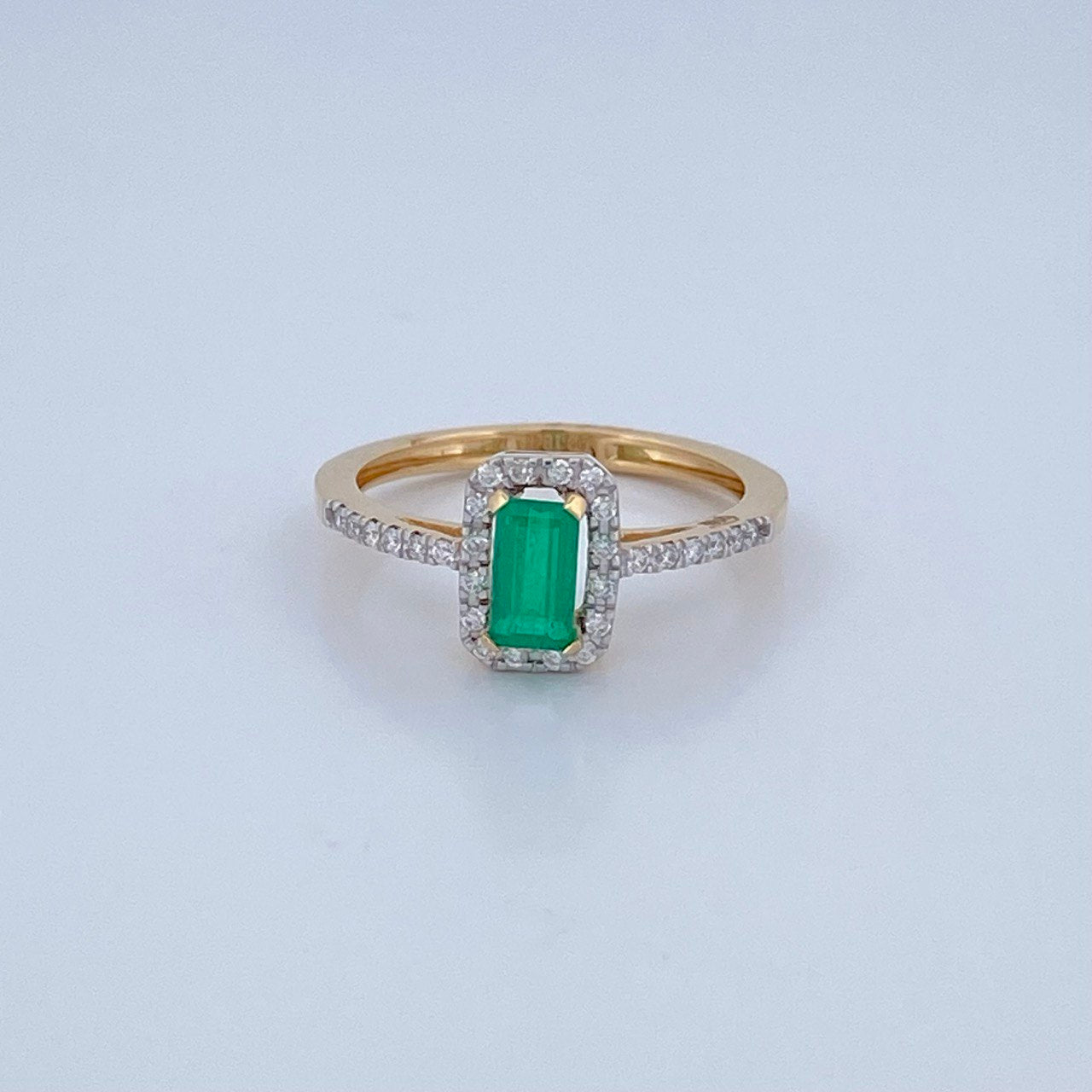 Anillo Mia Esmeralda 2.6gr / T6 3/4 / / Dos Oros Amarillo Blanco 18K &