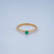 Anillo Solitario Esmeralda 1.3gr / T7 / Oro Amarillo 18K &