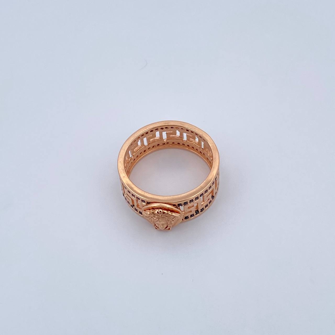 Anillo Medusa Tribal 6.65gr / T7 1/2 / Circones Negros Oro Rosa 18K $