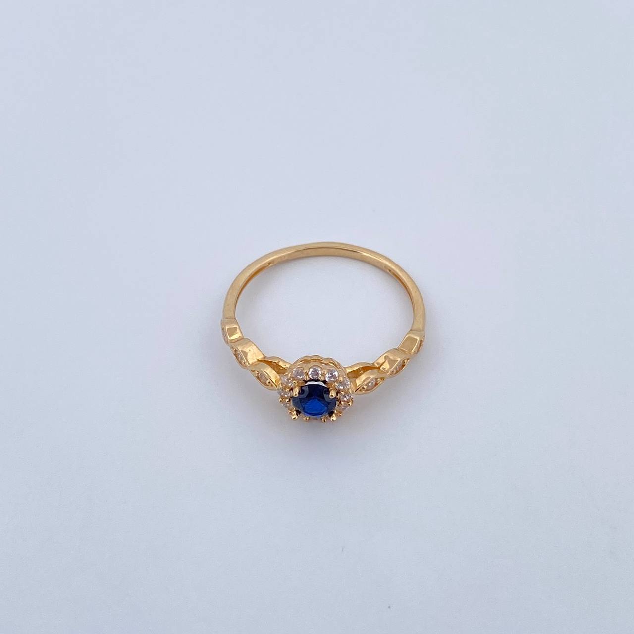 Anillo Solitario Halo 1.9gr / T6 3/4 / Circones Azul Blancos Oro Amarillo 18K $