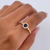 Anillo Solitario Halo 1.9gr / T6 3/4 / Circones Azul Blancos Oro Amarillo 18K $