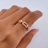 Anillo Eslabon Cubano 2.3gr / T6 1/4 / Circones Blancos Oro Rosa 18K $