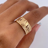 Anillo Medusa Tribal 5.95gr / T6 1/2 / Circones Blancos Oro Amarillo 18K $