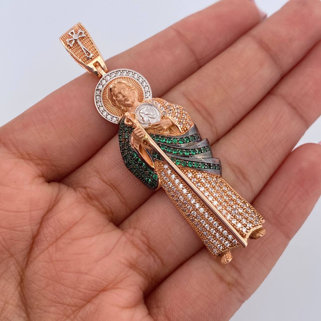Dije San Judas Tadeo 10gr / 5.7cm / Circones Verdes Blancos Tres Oros 18K $