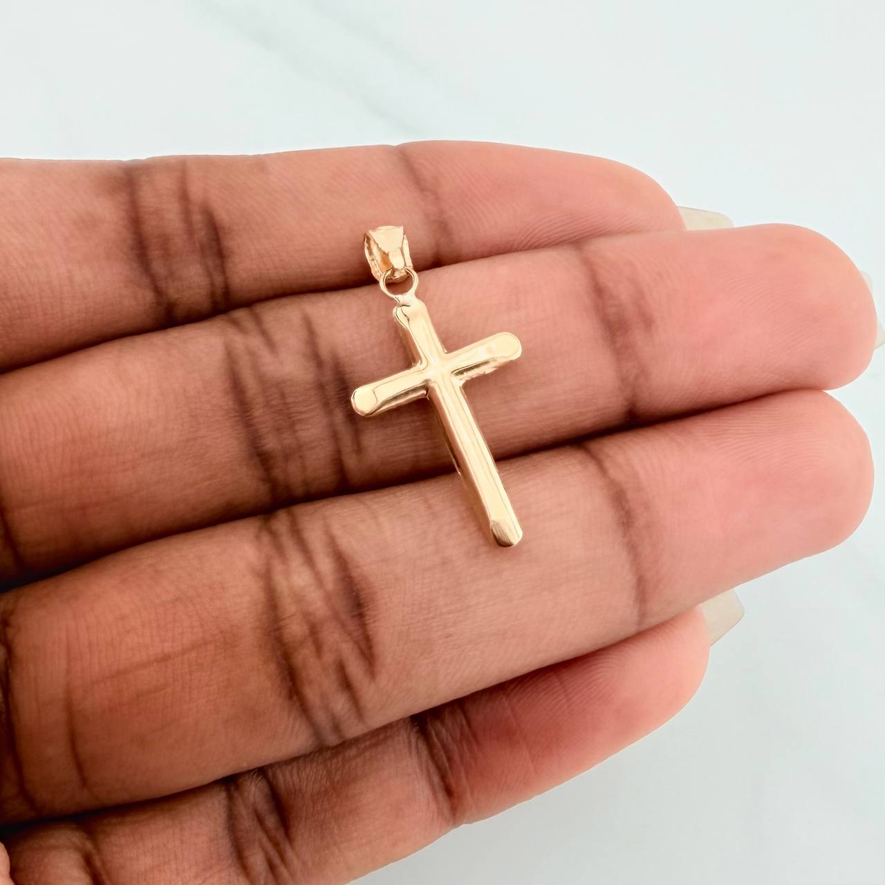 Dije Cruz Puntas Planas 0.65 g / 2.8 cm Oro Amarillo 18K