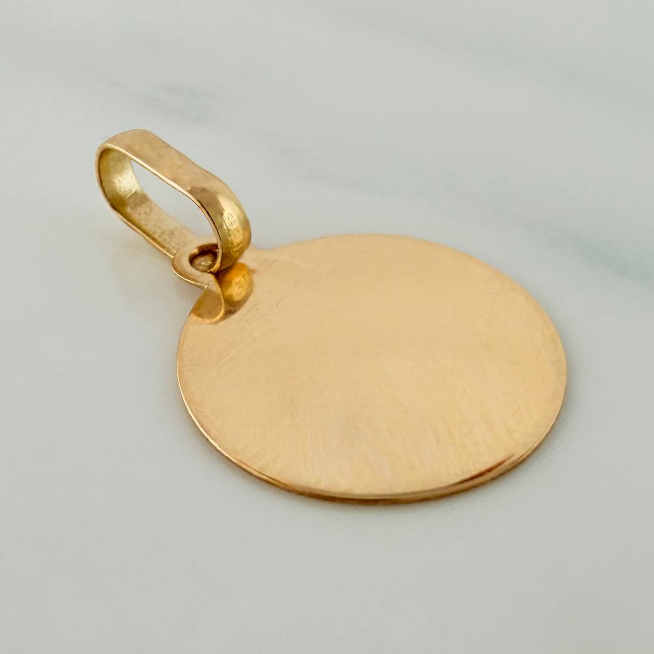 Dije Placa Circular 0.45gr / 1.8cm / Oro Amarillo 18K %