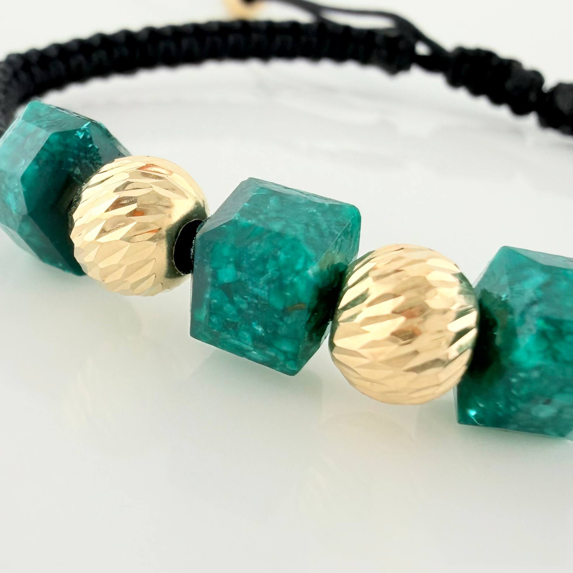Pulsera Tejida Negra Morralla Cubica 3Mm 3Und Oro Amarillo 18K