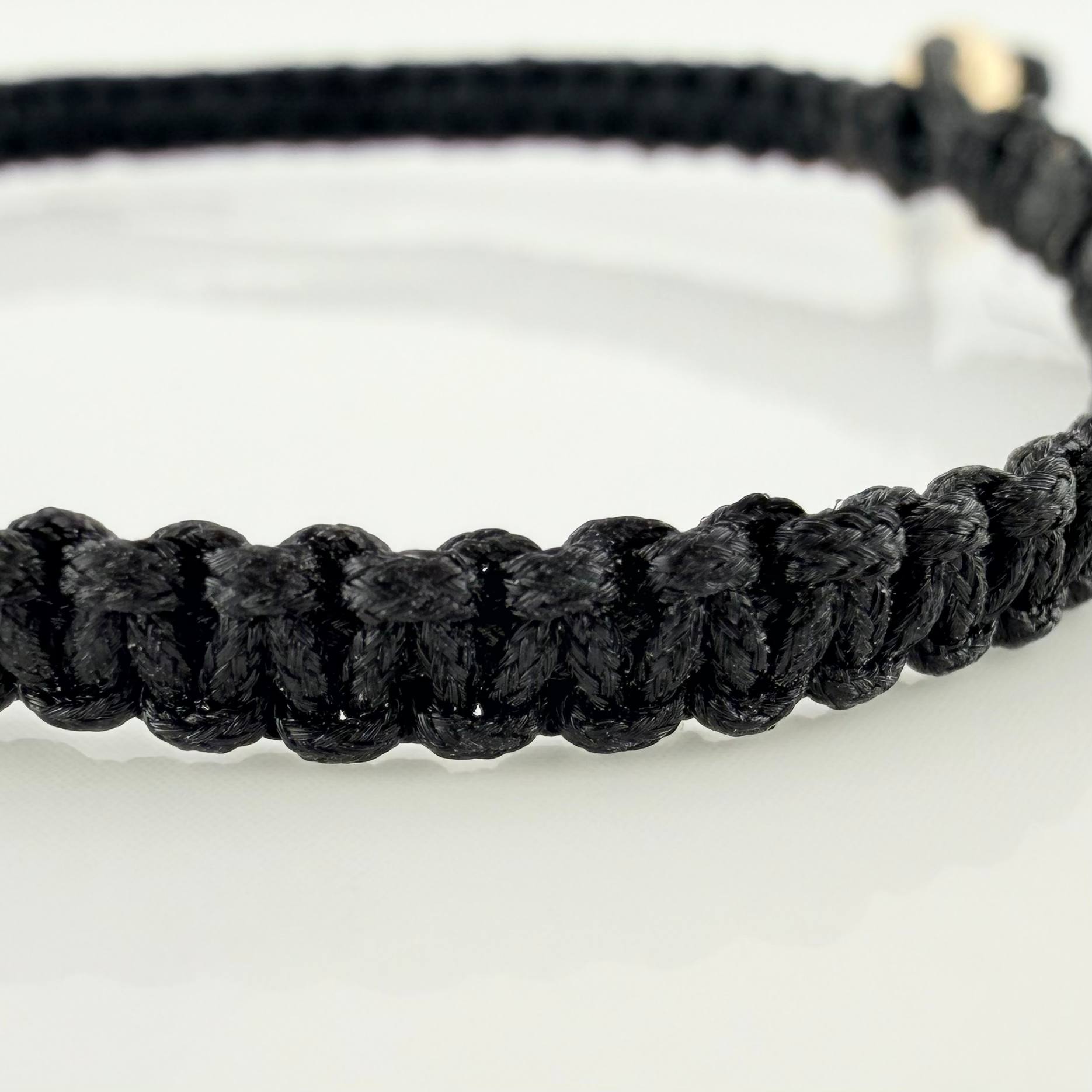 Pulsera Tejida Negra Morralla Cubica 3Mm 3Und Oro Amarillo 18K