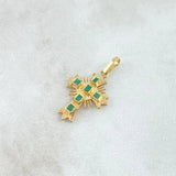 Dije Crúz De Altar 1.05gr / 2.5cm / Esmeraldas 24pts Oro Amarillo 18K (Joya) ©