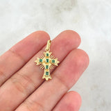 Dije Crúz De Altar 1.1gr / 2.5cm / Esmeraldas 24pts Oro Amarillo 18K (Joya) ©