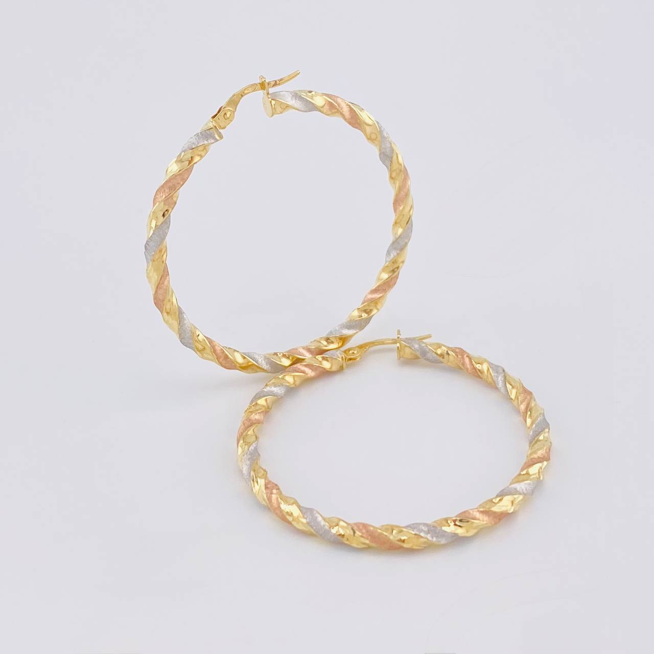 Candongas Entorchada Torsal 3.95 g / 4.2 cm Tres Oros 18K