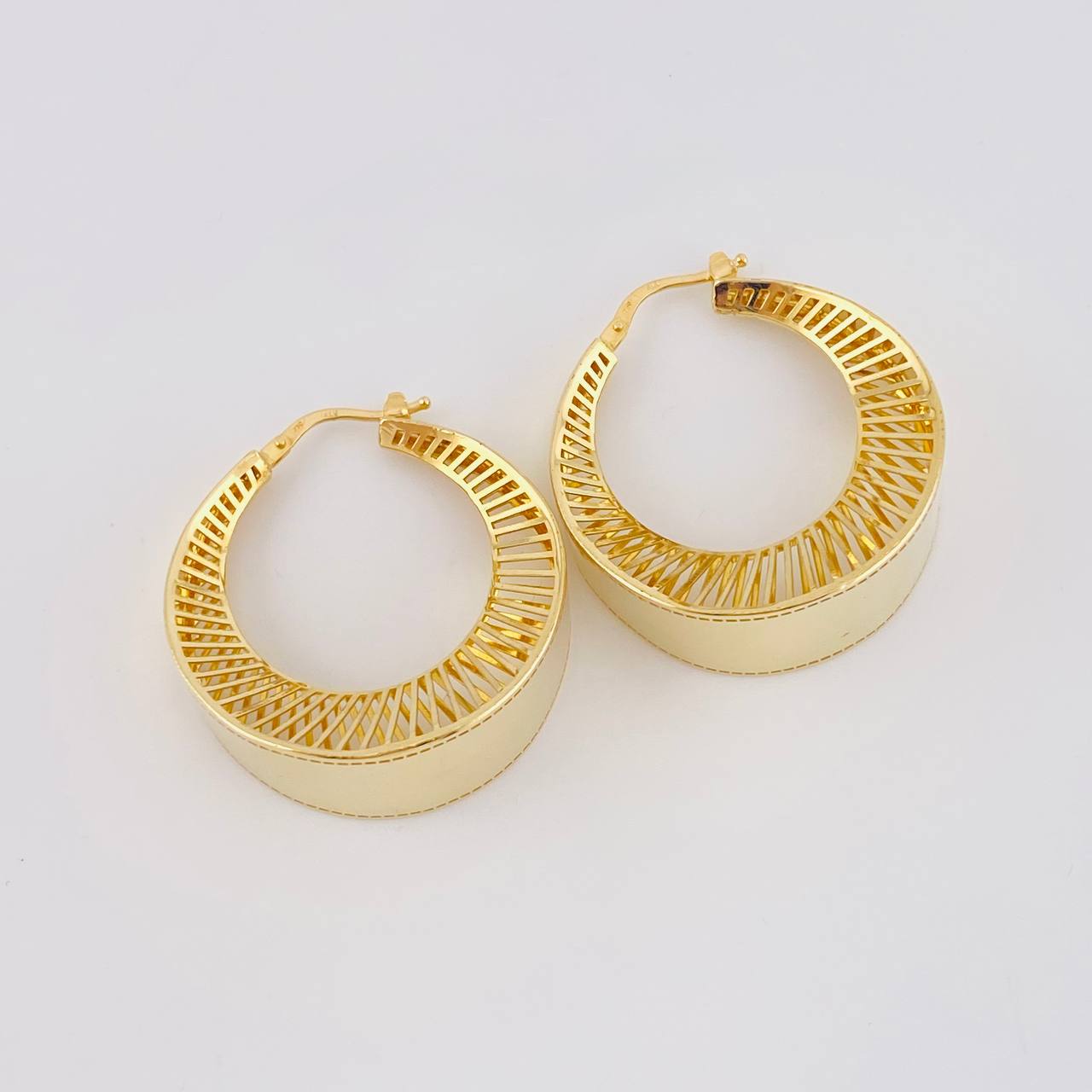 Candongas Mezzaluna Rayada 9.2 g / 3.4 cm Oro Amarillo 18K