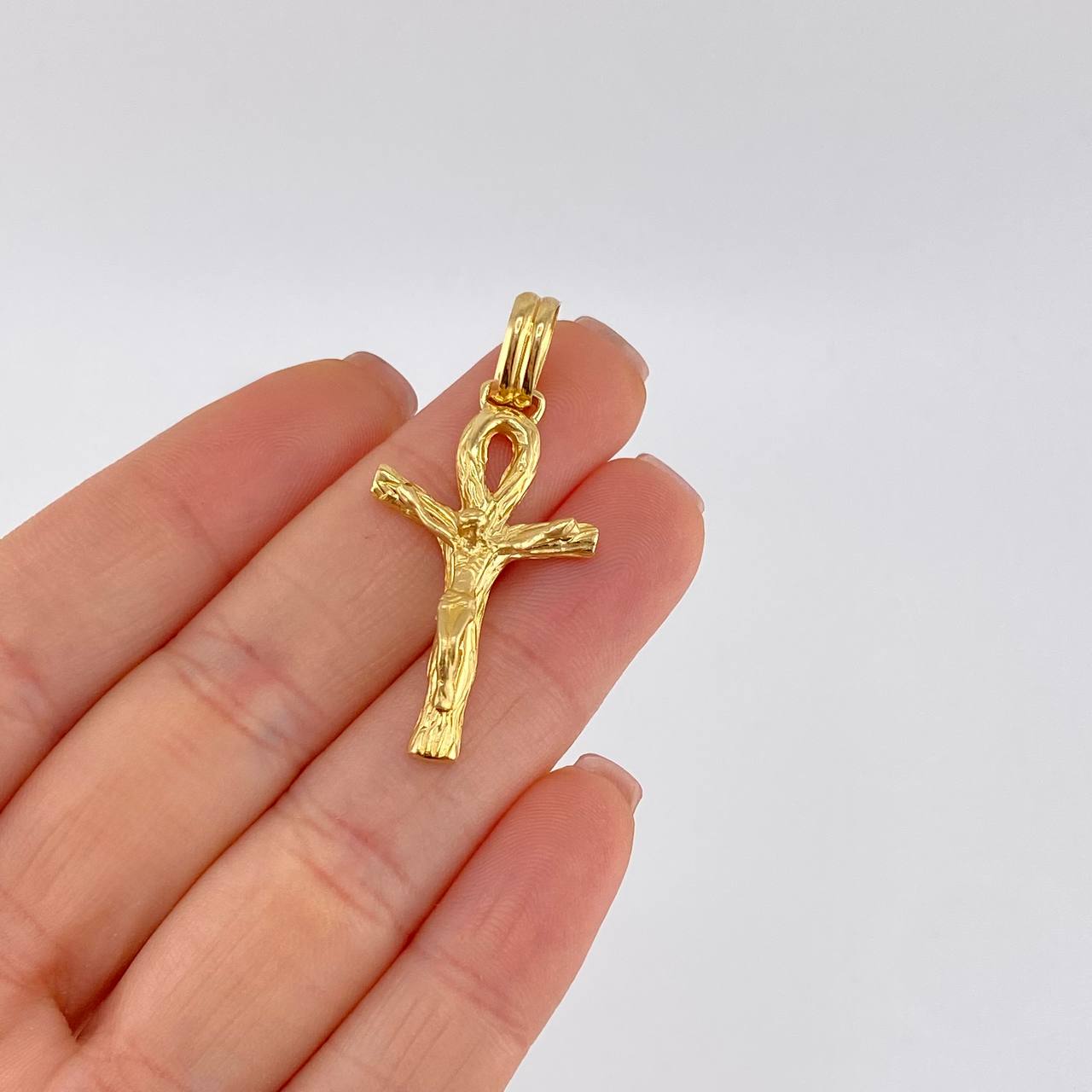 Dije Cruz Cristo Ansada 5.6 g / 4 cm Oro Amarillo 18K