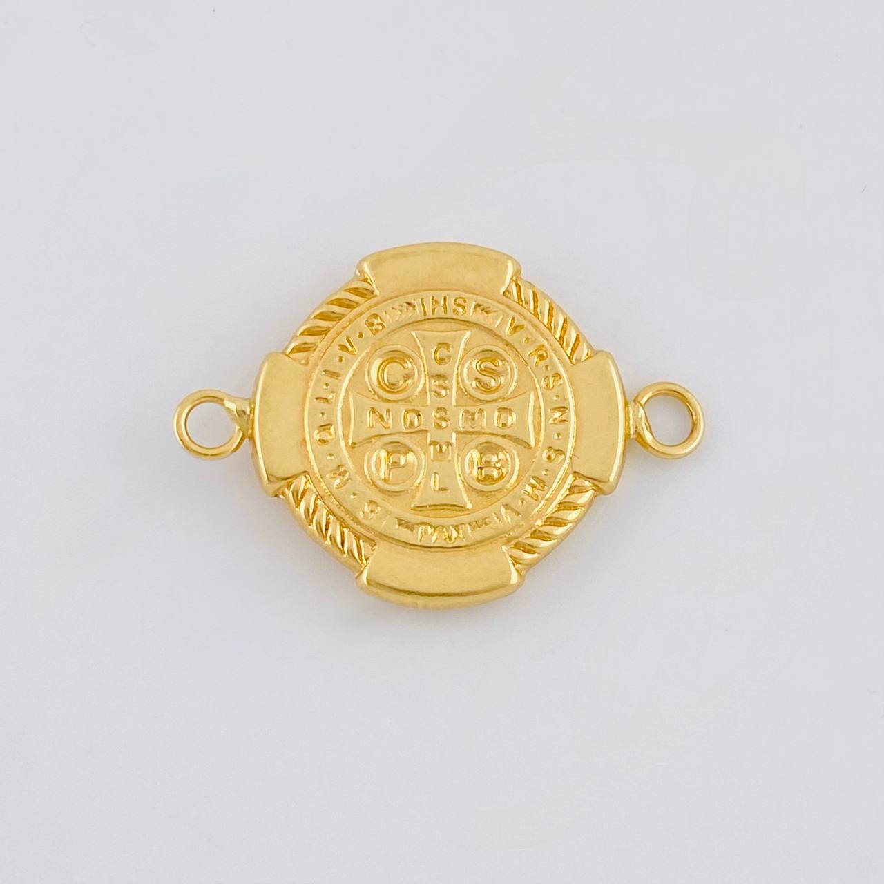 Herraje San Benito 1.45 g / 2.2 cm Oro Amarillo 18K