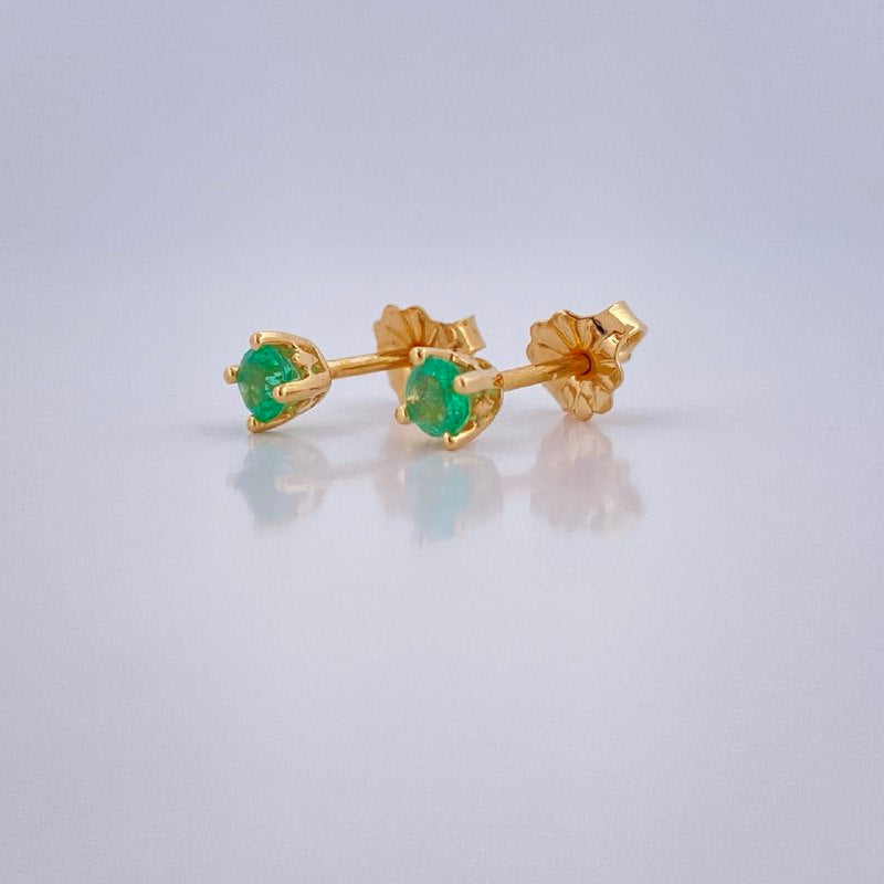 Topos Cuatro Garras Esmeralda 0.9gr / Oro Amarillo 18K &