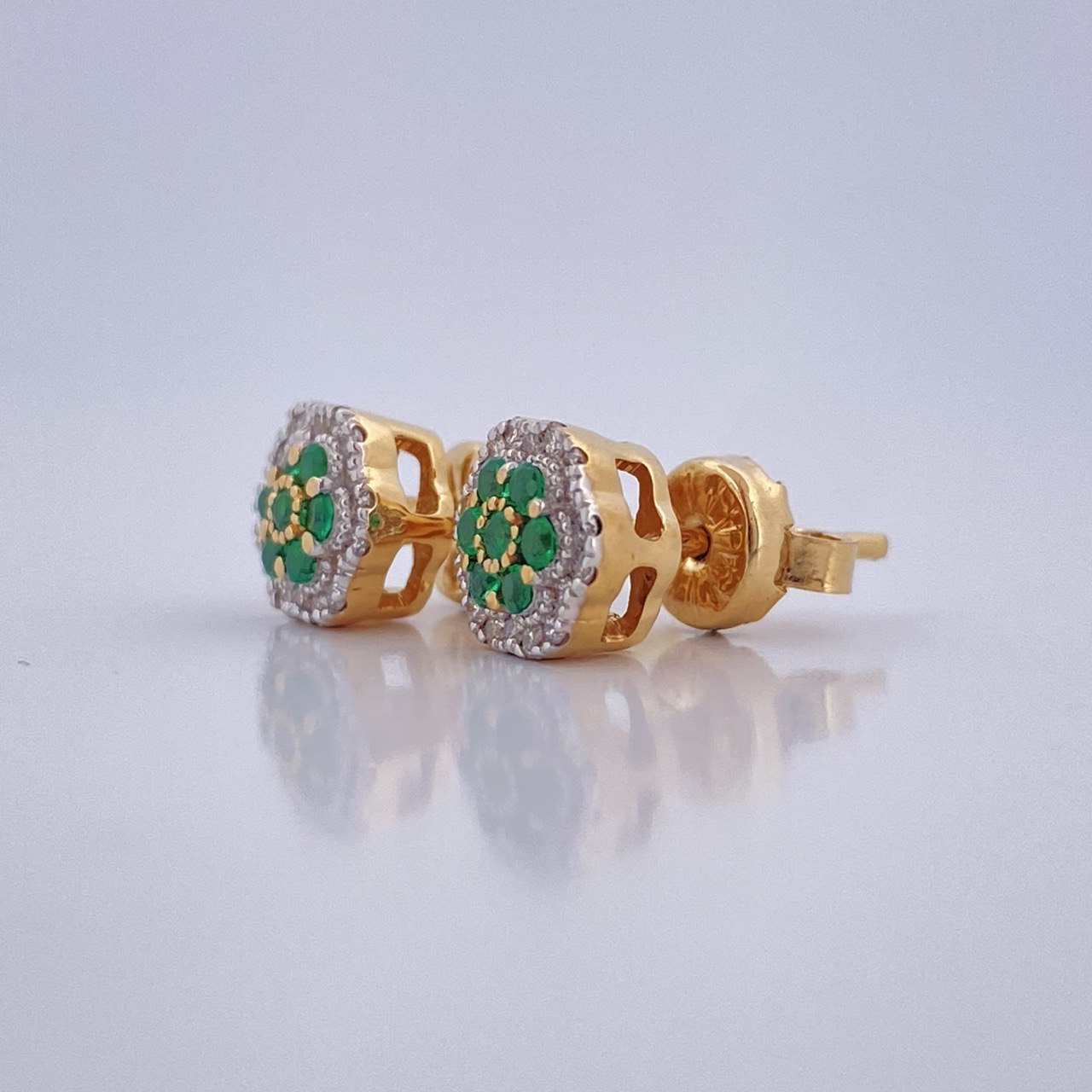 Topos Flor Esmeraldas 2.7gr / Dos Oros Amarillo Blanco 18K &