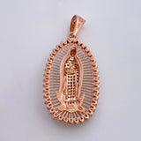 Dije Virgen Guadalupe 7.25gr / 4.4cm / Circones Blancos Negros Tres Oros 18K $