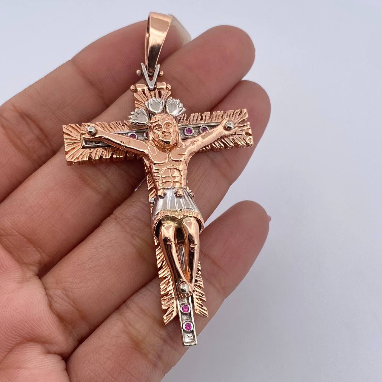 Dije Señor De Los Milagros 25.6gr / 6.8cm / Circones Fucsias Dos Oros Blanco Rosa 18K $