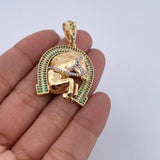 Dije Herradura Caballo 11.55gr / 4.1cm / Circones Blancos Verdes Dos Oros Amarillo Blanco 18K $