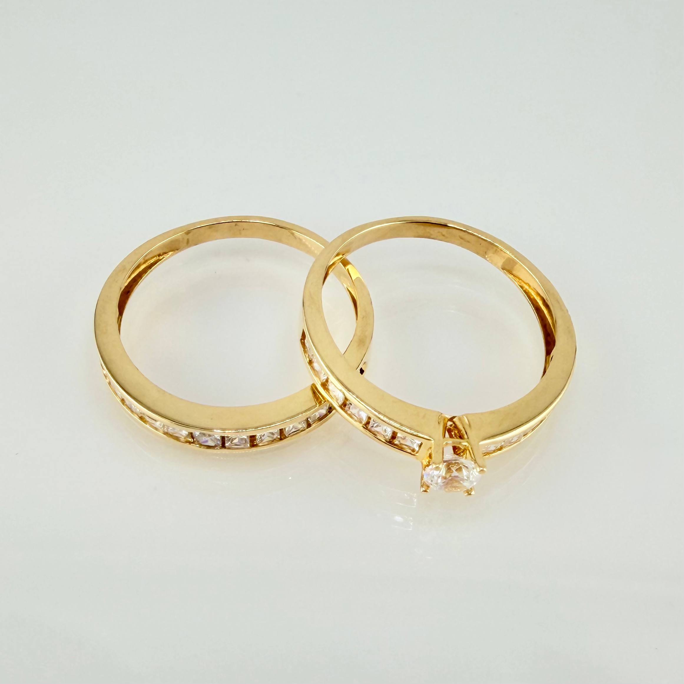 Anillo Solitario Media Alianza 4.8gr / T8 / Oro Amarillo 18K