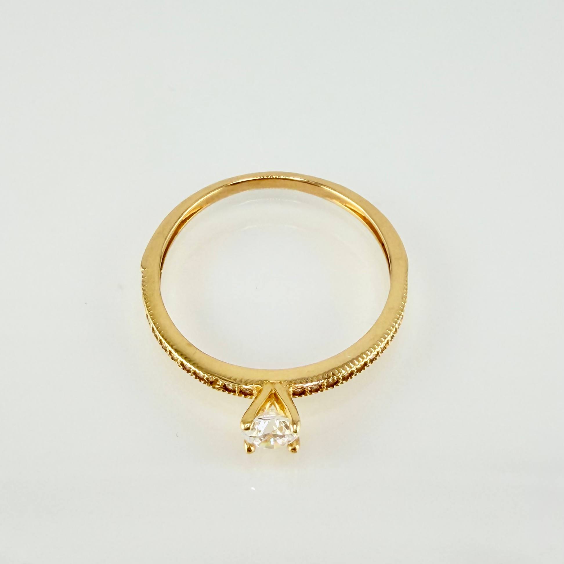 Anillo Solitario Bordado 1.7gr / T7 / Oro Amarillo 18K