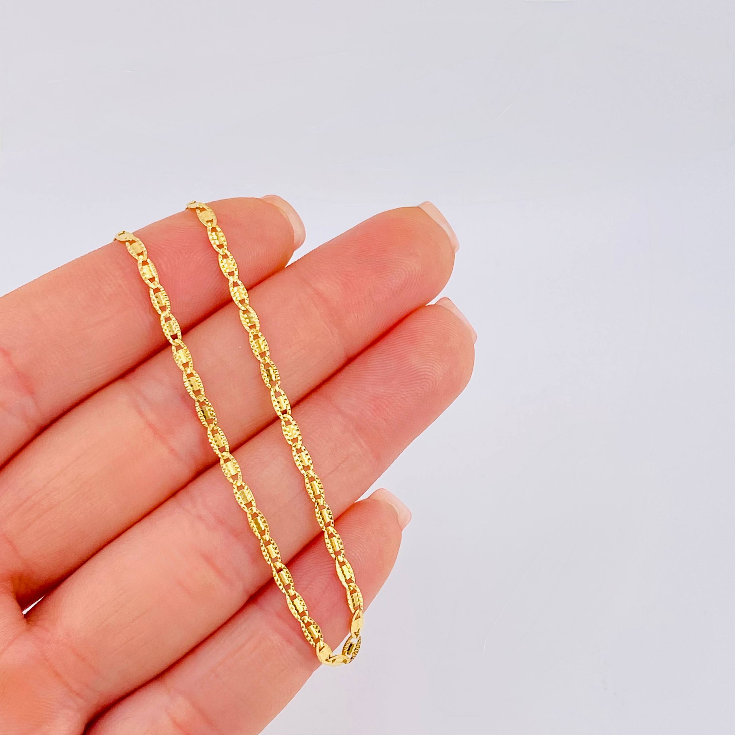 Cadena Plano Escamado 3.05gr / 40cm / 2.1mm Oro Amarillo +3 18K ©