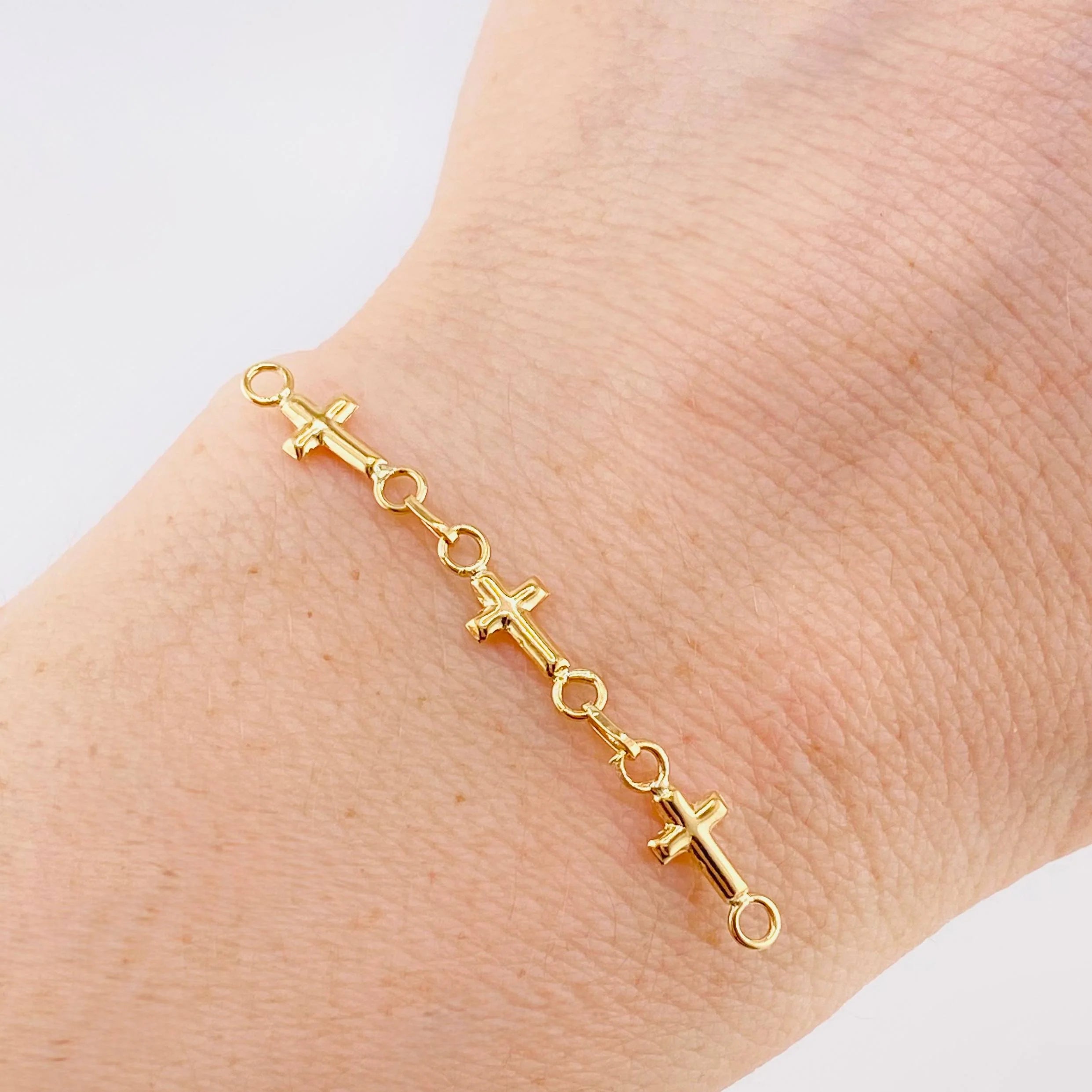 Herraje Retazo Cruz 0.7 g / 4.5 cm Oro Amarillo 18K