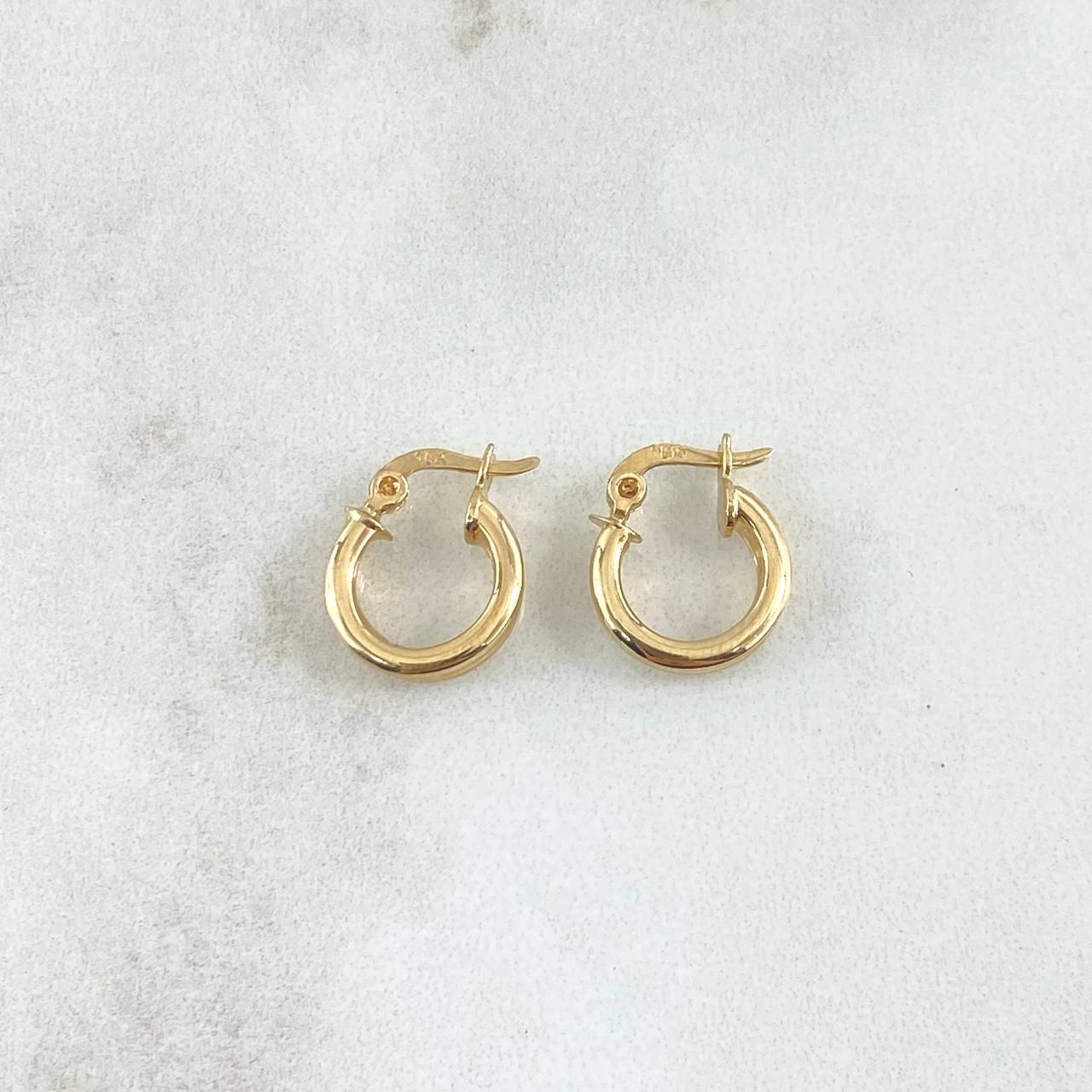 Candongas Miku 1.1gr / 1.3cm / Rayas Frontales Oro Amarillo 18K