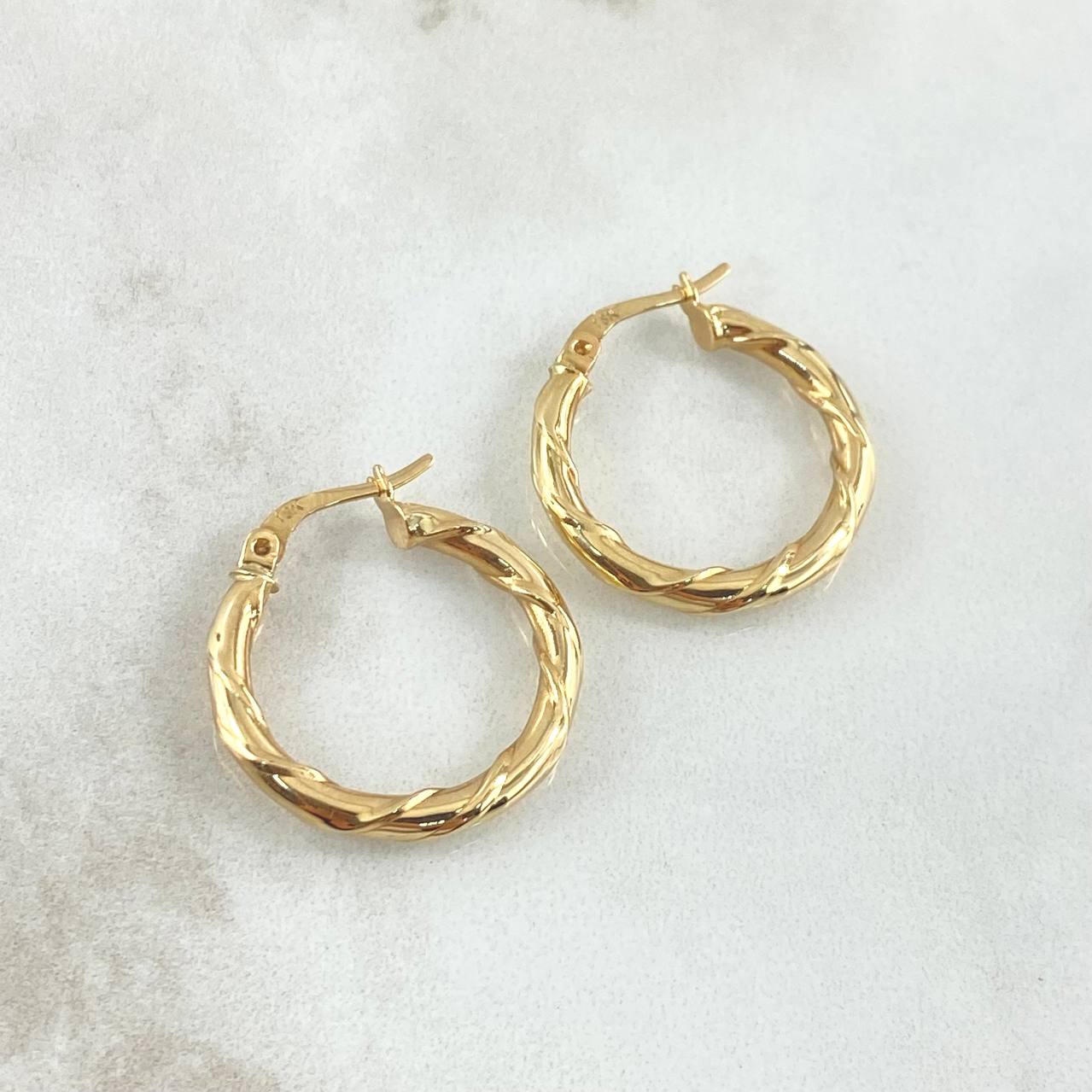 Candongas Gema 2.3gr / 2.5cm / Oro Amarillo 18K