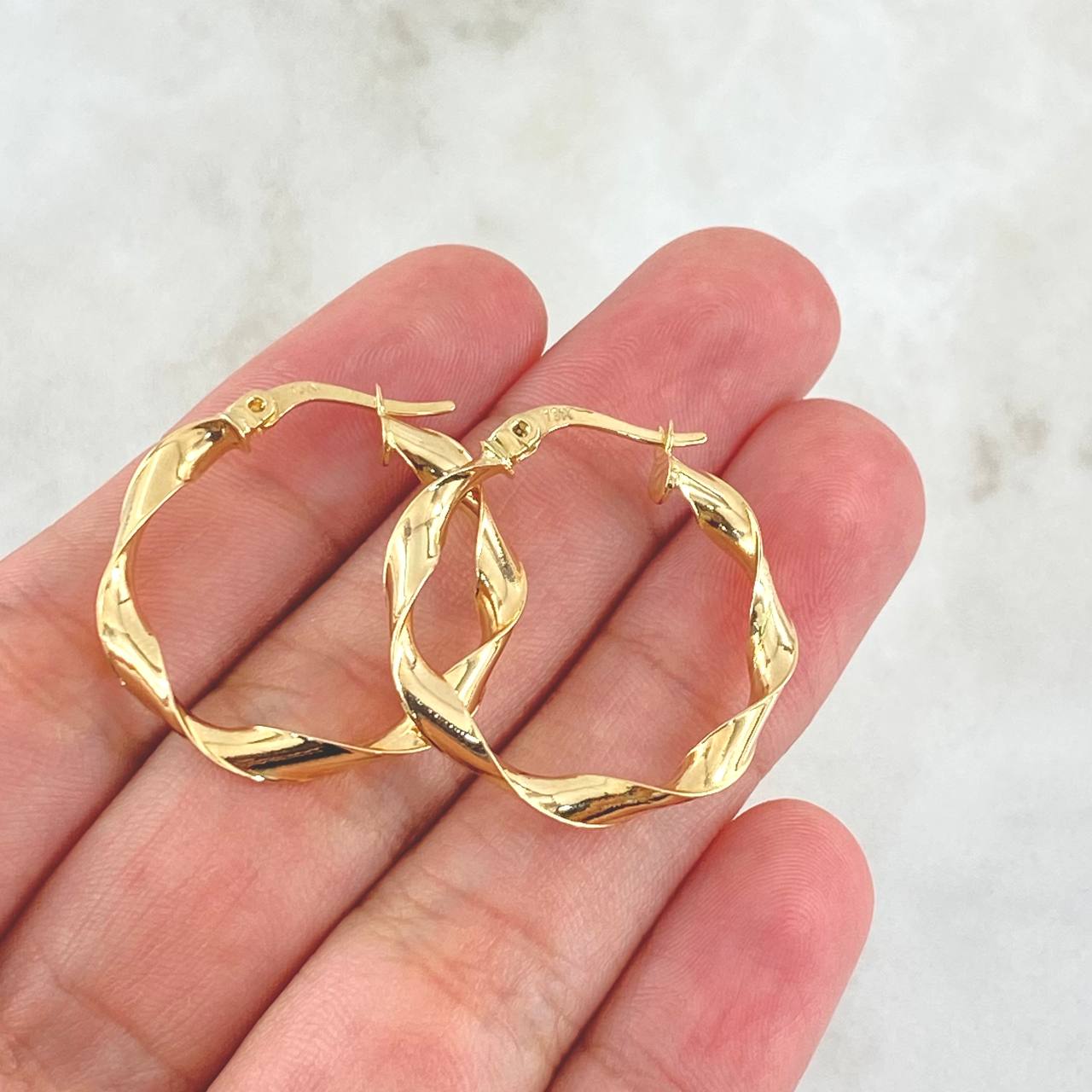 Candongas Bella 2.15gr / 2.8cm / Oro Amarillo 18K