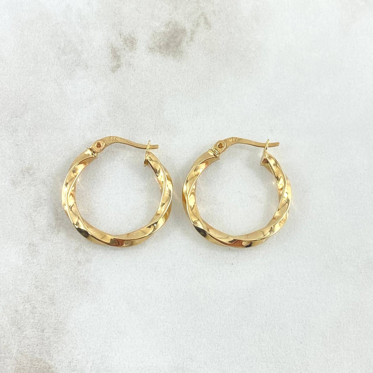 Candongas Sami 1.7gr / 2.8cm / Oro 18K