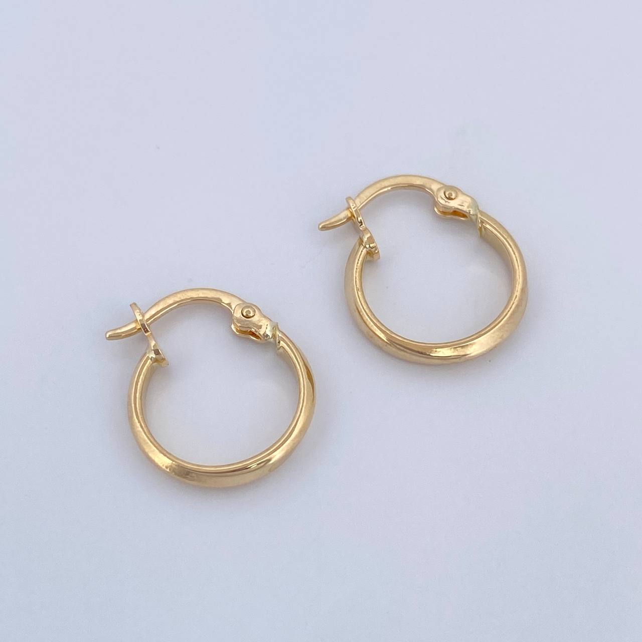 Candongas Vick 0.9gr / 1.6cm / Oro 18K &