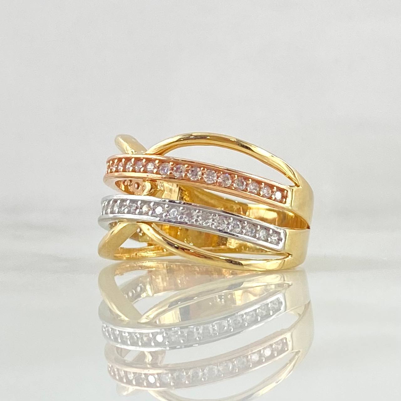 Anillo Lineas Cruzadas 5.2gr / T7 / Oro 18K