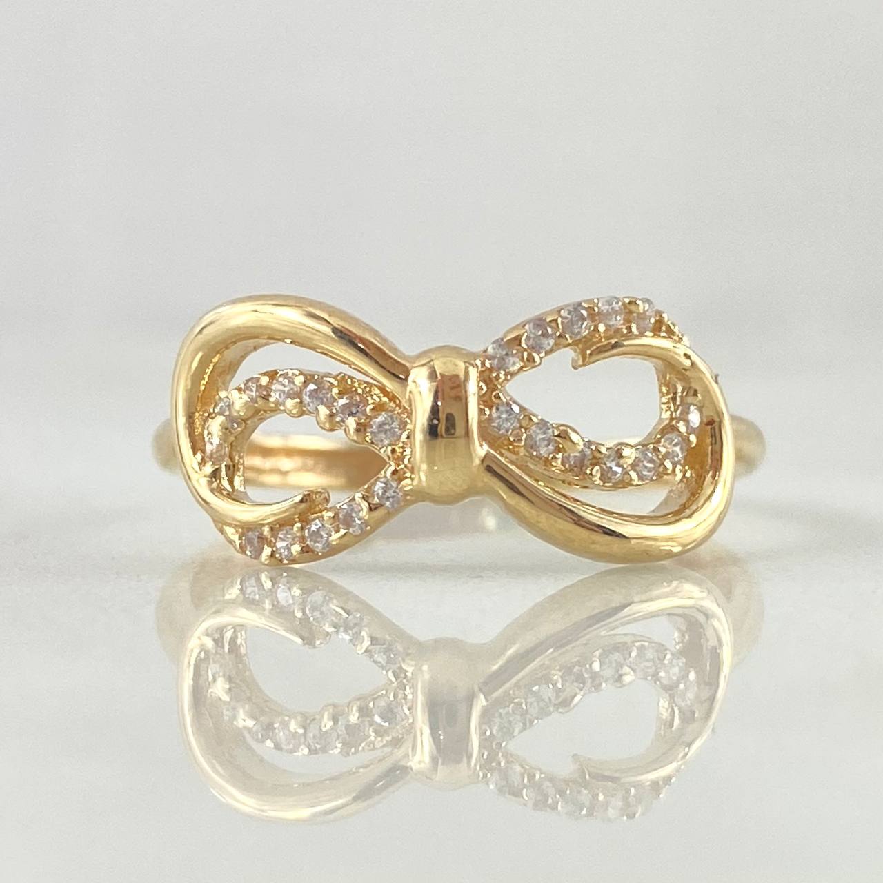 Anillo Moño 2.3gr / T7 1/2 / Oro 18K