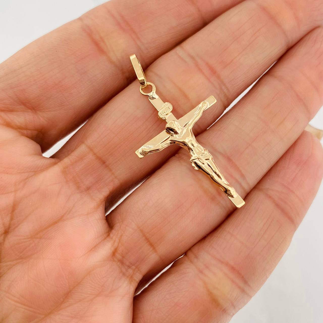 Dije Cruz Cristo 1 g / 4 cm Oro Amarillo 18K