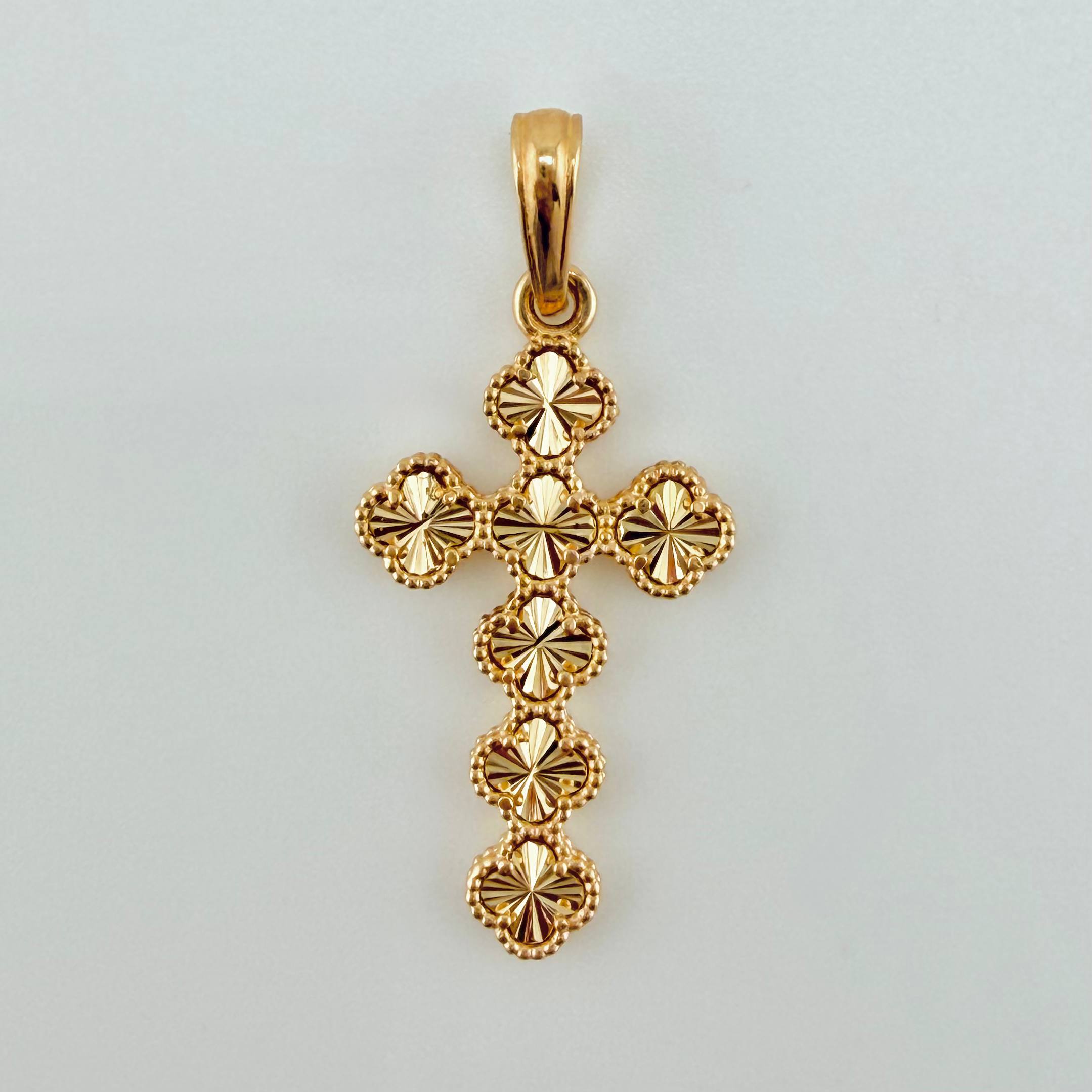 Dije Trebol Dorado 2.6gr / 3.5cm / Oro Amarillo Nac.Esp. 18K ©