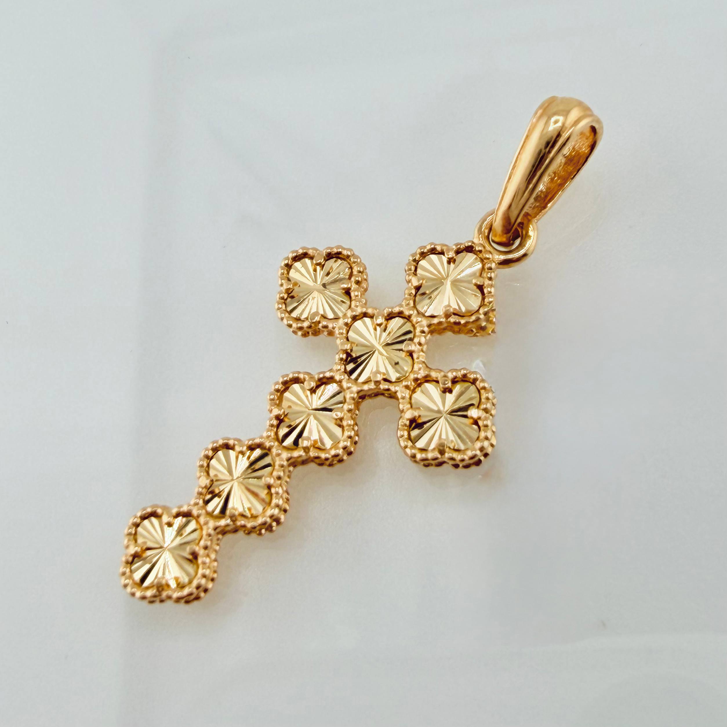 Dije Cruz Trebol 2.55gr / 3.6cm / Oro Amarillo Nac.Esp. 18K *