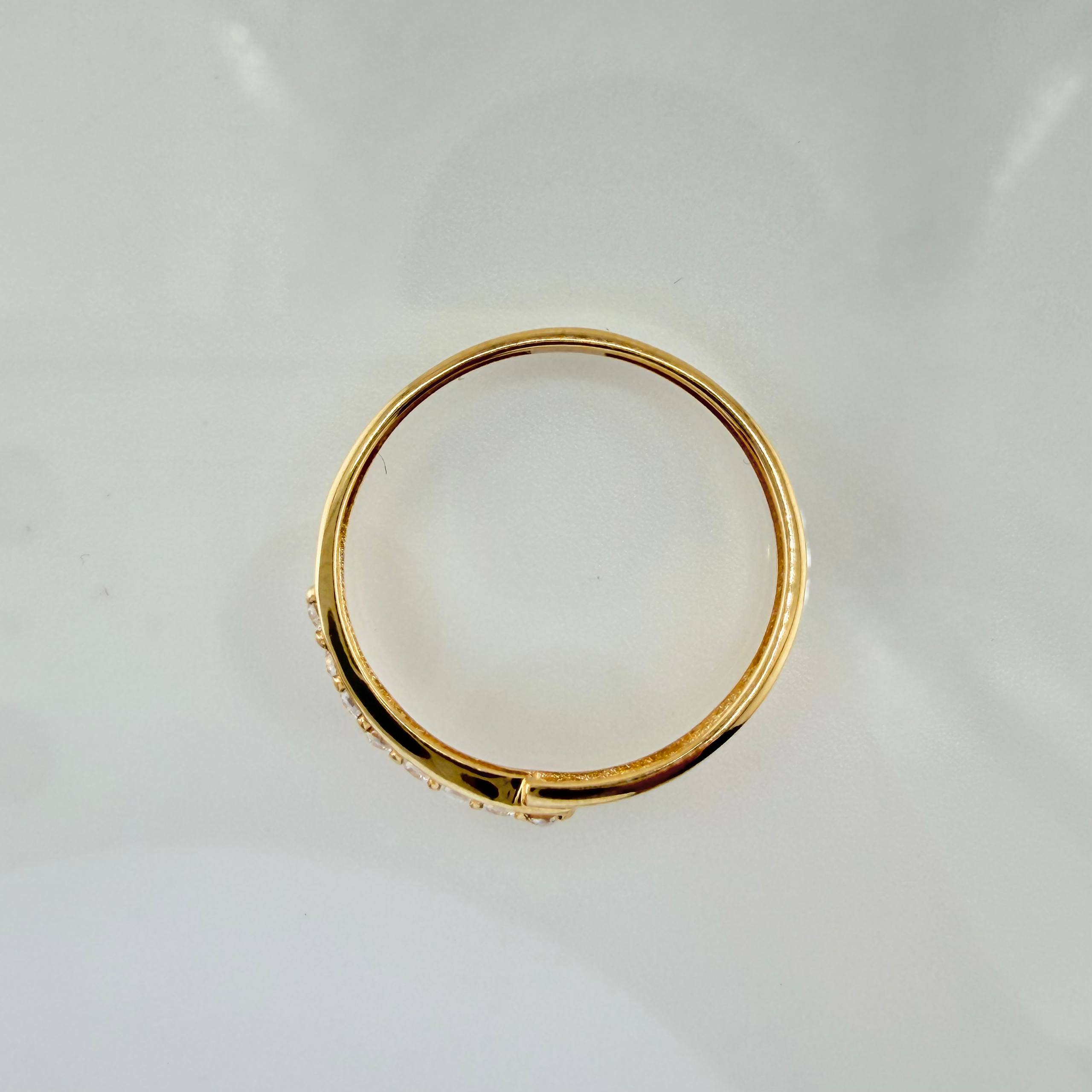 Anillo Carril Hueco 0.9gr / T6 1/2 / Oro Amarillo 18K *