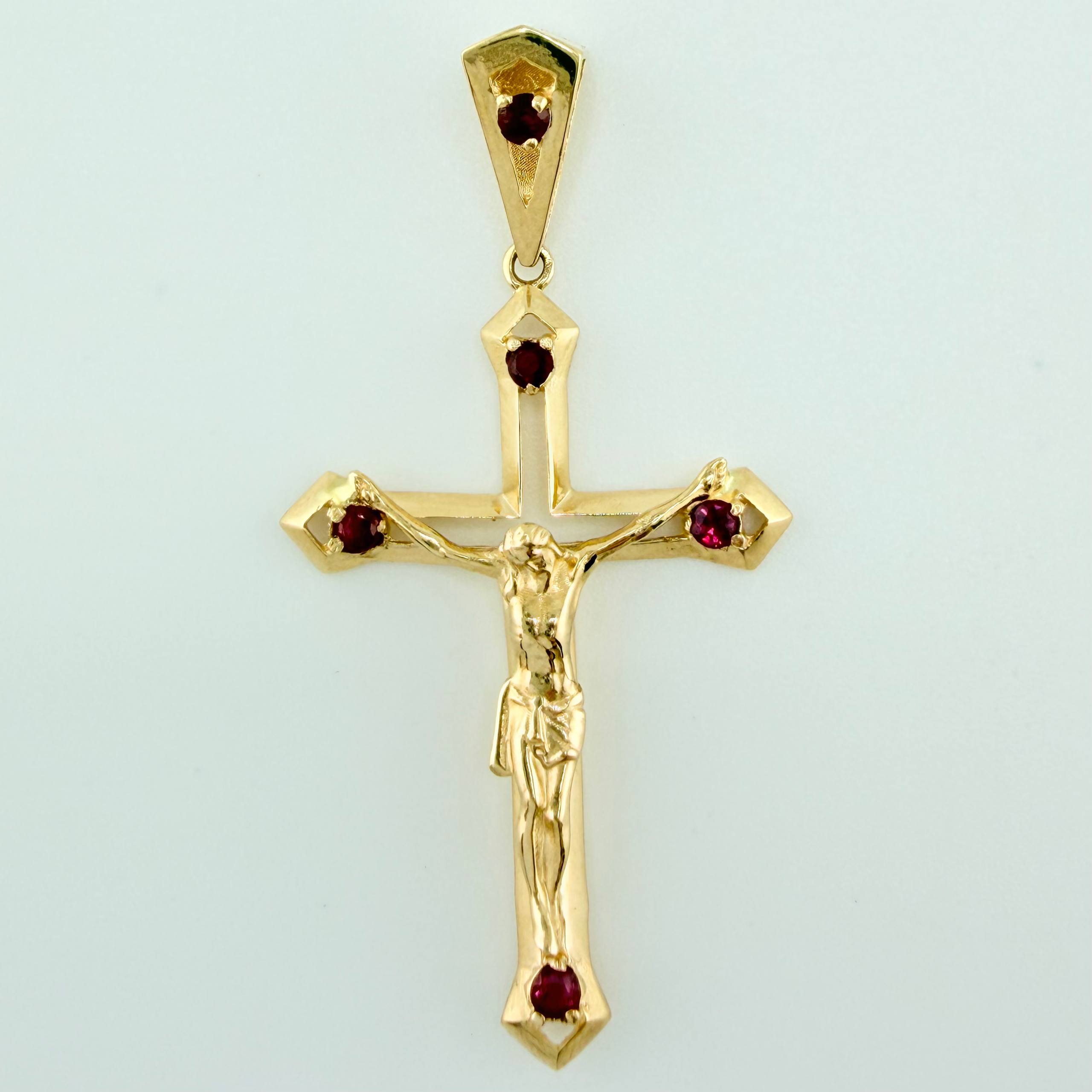 Dije Cruz Cristo Rubies 35pts 4.15gr / 5cm / Oro Amarillo 18K ©