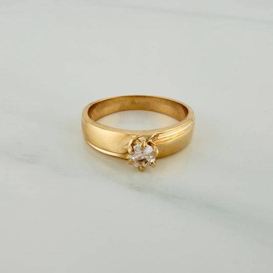 Anillo Solitario 3.85gr / T6 3/4 / 2.3cm / Oro Amarillo 18K