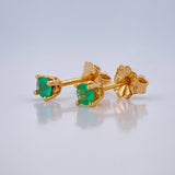 Topos Cuatro Garras Esmeralda 0.85gr / Oro Amarillo 18K &