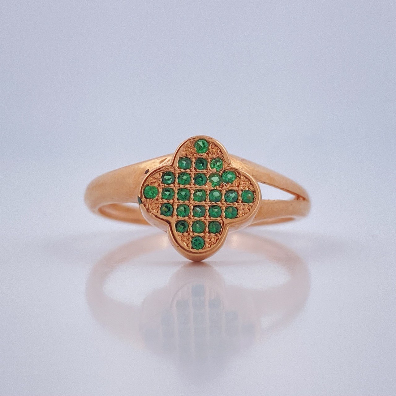 Anillo Trebol 2.5gr / T5 1/4 / Oro Rosa 18K $