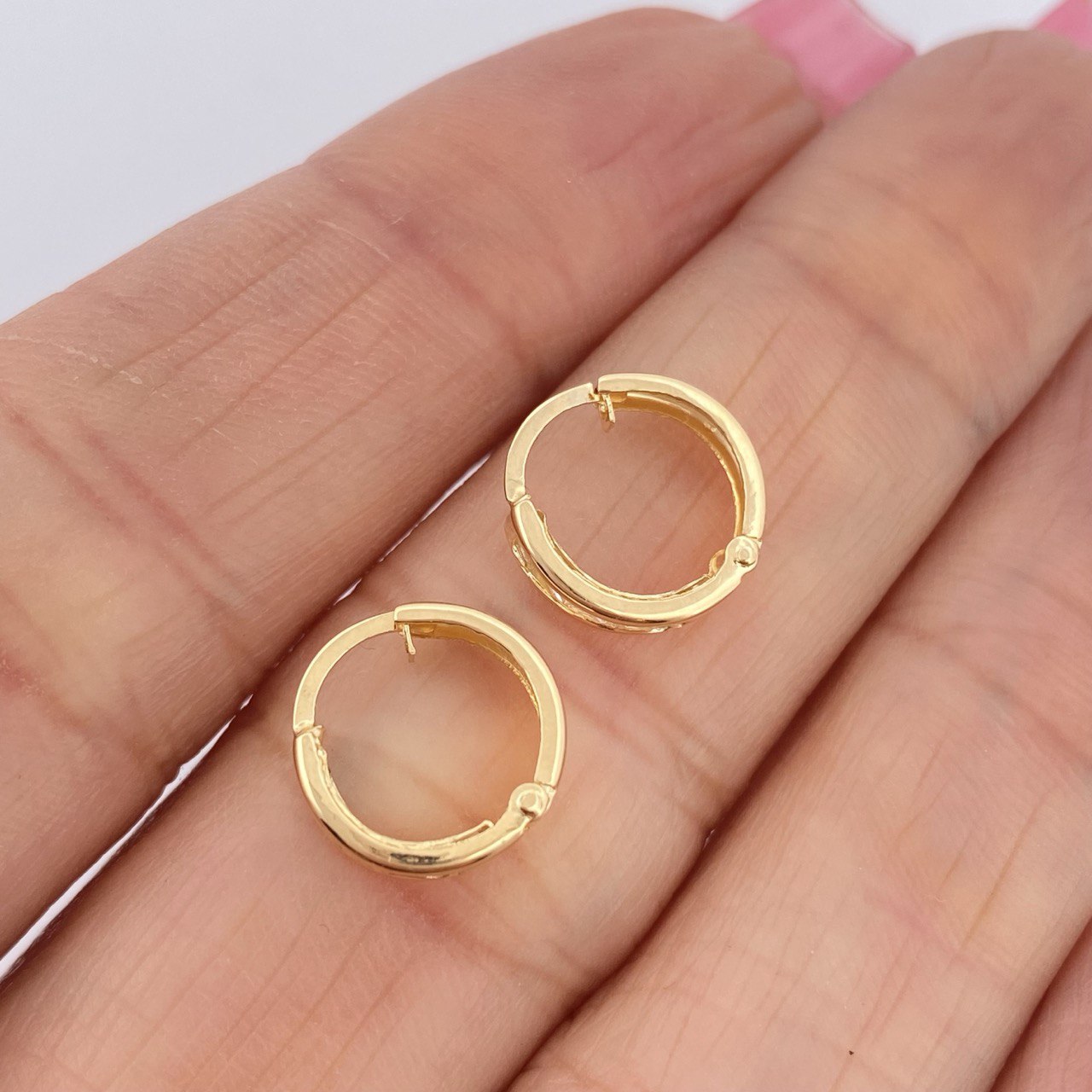 Candongas Carril 0.85gr / 1.1cm / Oro Amarillo 18K $