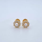 Topos Halo Flor Perla 1.4gr / 7mm / Circones Blancos Oro Amarillo 18K