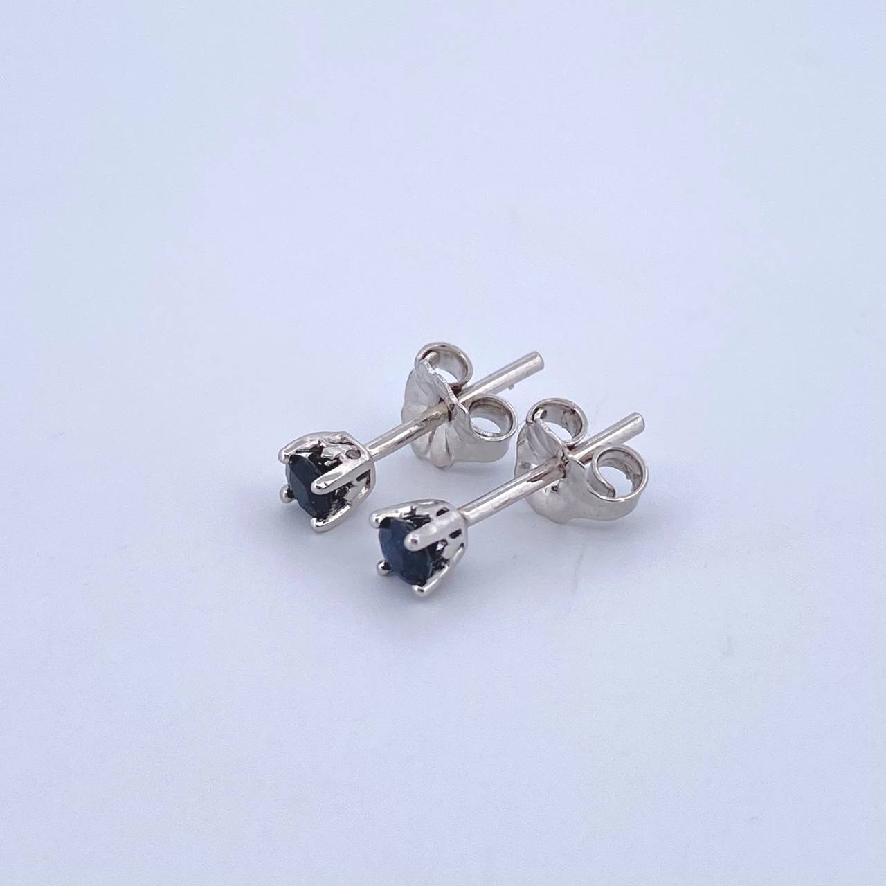 Topos Piedra 0.8gr / 3mm Zafiros 28Pts Broche Mariposa Oro Blanco 18K (Joya) ©